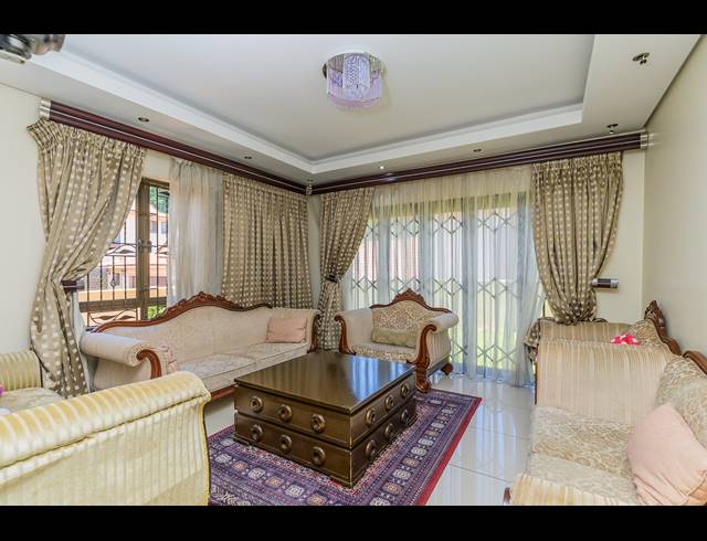 3 BEDROOM TOWNHOUSE FOR SALE IN WESTVILLE